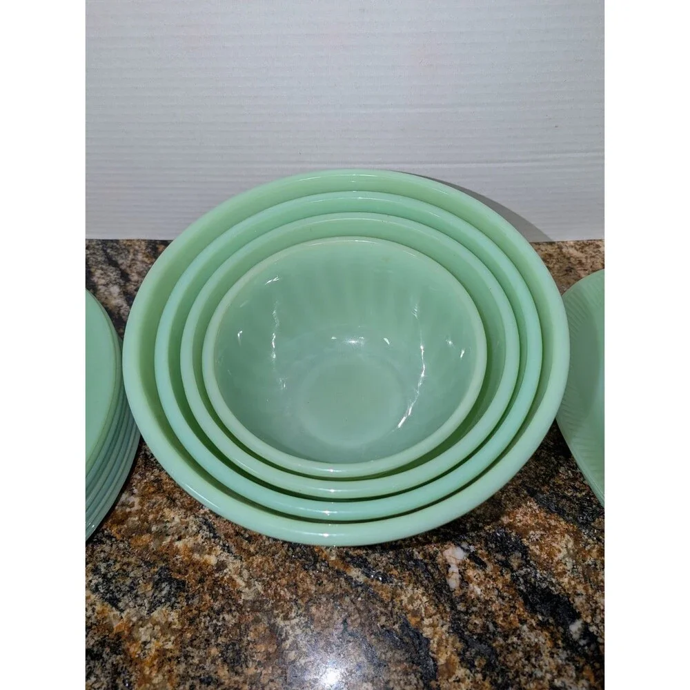 17 Piece Jadeite Kitchen Dining Set